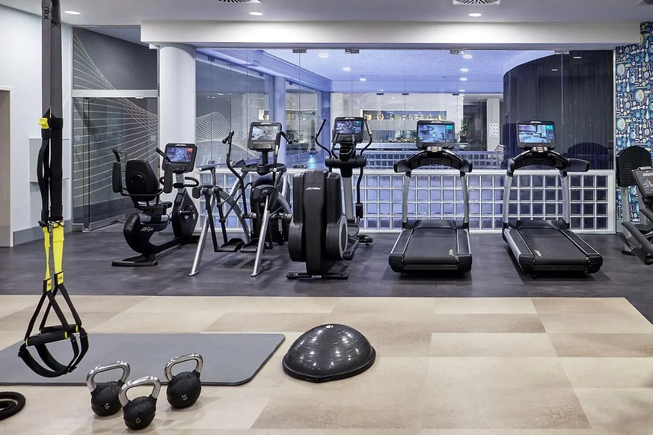 Le Meridien Stuttgart 5*,