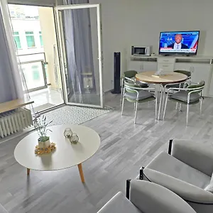 Apartment's Nr 2, 2b Und 2c In Stadtmitte Apartment