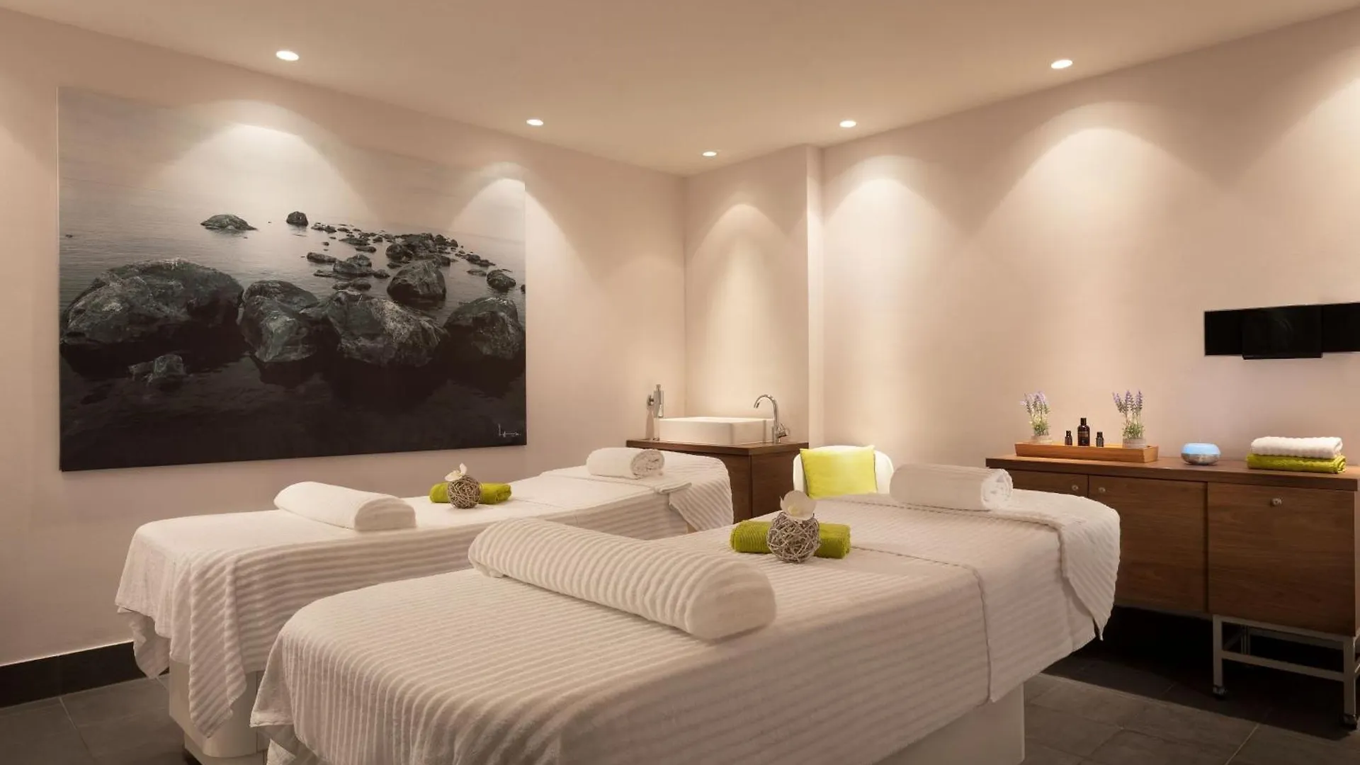 Le Meridien Štutgart 5*,  Německo