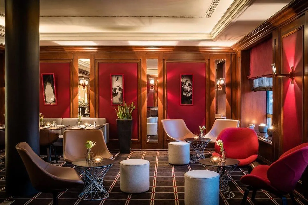 Le Meridien Stuttgart 5*,